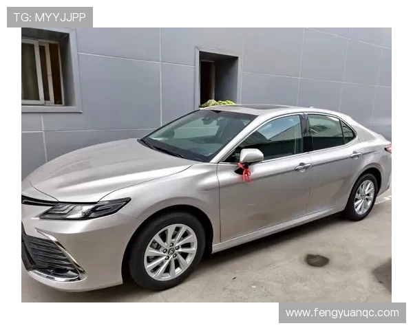 11万多拿下22款凯美瑞,省油耐用,家用代步不二之选?